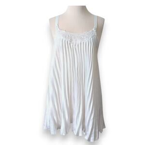 Victoria's Secret White bridal pleated Nightie